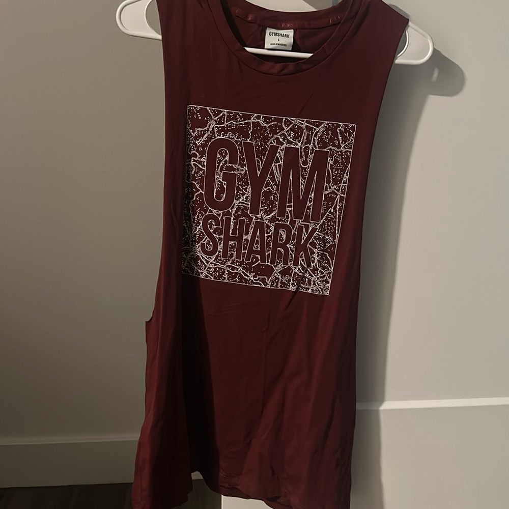 Like new men’s gym shark cut off tank